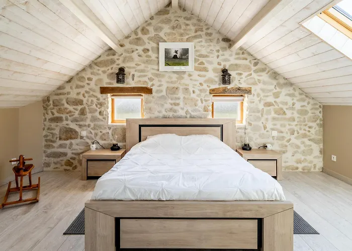 Manoir De L'aisnerie Le Pavillon Hébergement de vacances